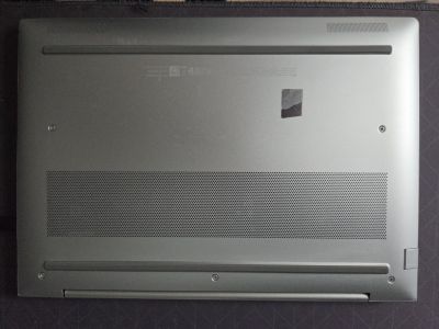 photo de hp_elitebook_640_g11_____intel_core_ultra_5_ia/img_6a0da8dd9b0a7.jpg