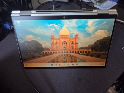 photo de HP EliteBook x360 1030 G8
