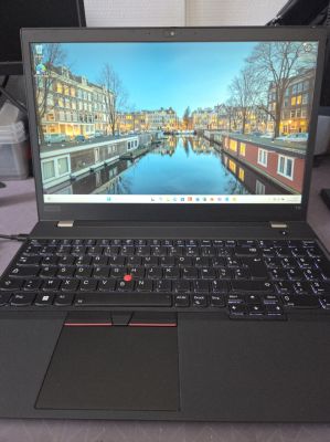 photo de Lenovo ThinkPad T15 Gen 2 I7 Vpro