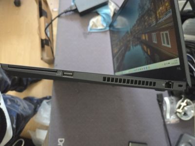 photo de lenovo_thinkpad_t15_gen_2_i7_vpro/img_6a0db208c9a0d.jpg